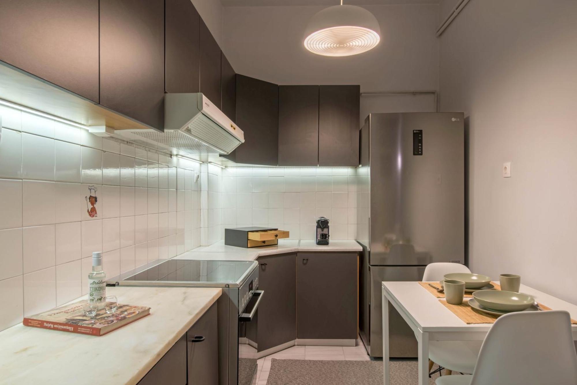 Empyrean Apartment Athena Bagian luar foto